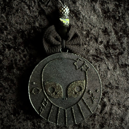 BLACKOUT ALIEN